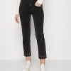 Pantalon Classique Washed Black Femme CLOSED - Style Intemporel -Promos CLOSED Magasin 0d1f54a491874d4d8da9c28e601bccf3