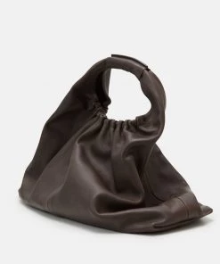 CLOSED Femme ALVE Sac à Main Marron Foncé - Sac à Main Élégant et Fonctionnel -Promos CLOSED Magasin 0e68f079bf614bc08dd54358a8b70530