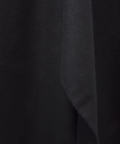 Écharpe CLOSED Femme Noir - Écharpe Élégante en Laine Douce -Promos CLOSED Magasin 132b70d35dee416cb8c53481c6471282