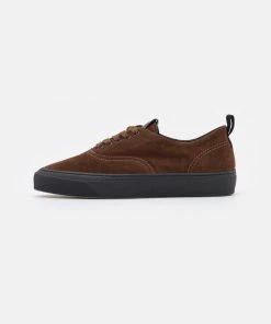 CLOSED Baskets Basses Fallow Brown Homme - Sneakers Élégantes pour Homme