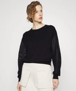 Pull Femme CLOSED Col Rond Manches Longues Noir - Vêtements Élégants