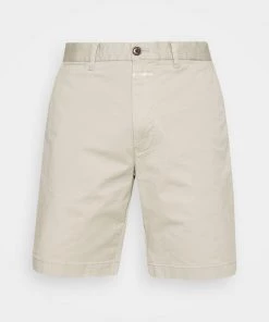 CLOSED CLASSIC Short Flint Grey Homme - Shorts Casual pour Homme -Promos CLOSED Magasin 17a9ea02261143e28c155f93cb47101f
