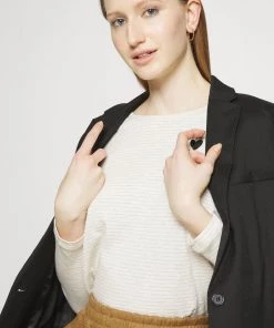 T-shirt à Manches Longues RAGLAN New Jade Femme | CLOSED -Promos CLOSED Magasin 183723fea97b408e94f22e2b658fe3b7