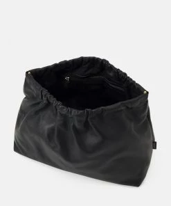 CLOSED Sac Bandoulière Noir Femme - Élégance et Fonctionnalité -Promos CLOSED Magasin 18da07df5801488b8a7308254737e0c3