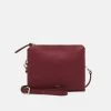 CLOSED NELIA Sac Bandoulière Vino Femme - Sac à Main Élégant pour Femme -Promos CLOSED Magasin 1ca4df87cff04d4bb0fea53ef61095f7