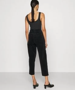 CLOSED Femme PEARL Pantalon Classique Noir - Élégance et Confort -Promos CLOSED Magasin 2206f464fa64463ea524e874b878e109