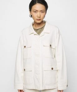 CLOSED Femme DEAR Veste En Jean Ecru - Vestes en Jean Élégantes