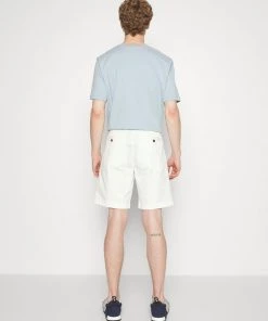 CLOSED CLASSIC Short Ivory Homme - Shorts décontractés en coton pour homme -Promos CLOSED Magasin 278bb51d7b6b4e2da3175252f4da5787