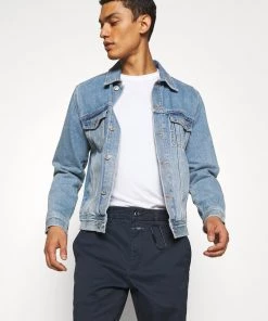 CLOSED ATELIER Tapered Chino Homme - Dark Night - Pantalon Chino Élégant -Promos CLOSED Magasin 2b0d4896d58241f4b951bb967620e310