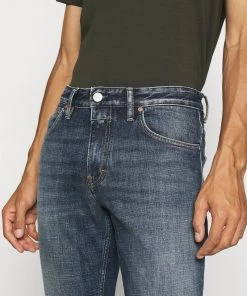 CLOSED DROP CROPPED Jean Slim Homme - Bleu Moyen - Coupe ajustée -Promos CLOSED Magasin 2d3fa367412342eca97bdbbcc0455ca3