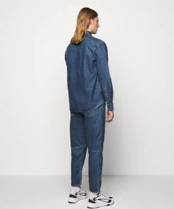 CLOSED ARMY OVER Chemise Homme - Bleu Moyen - Détente et Style -Promos CLOSED Magasin 38f1a72387364520b393aa4a46017426