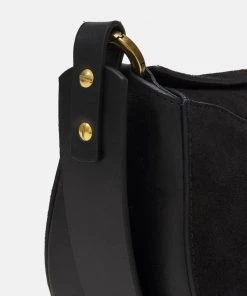 CLOSED Femme HALF ROUND BAG Sac Bandoulière Noir - Sac à bandoulière élégant et pratique -Promos CLOSED Magasin 39d3a77b307f44388349f0dd5e706e2c