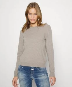 Pullover Femme CLOSED - Couleur Beige Boueux - Confort et Style