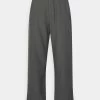 CLOSED Homme LIVINGTON WIDE Pantalon Classique Dark Nickel - Pantalon Homme Large Coupe -Promos CLOSED Magasin 40d4897dbce64d329278d853d947af71