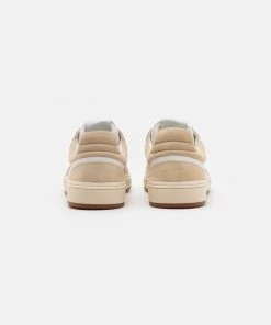 CLOSED Homme Baskets Basses White - Sneakers Élégantes et Confortables -Promos CLOSED Magasin 40e24661f1324e03927820f7483536c9