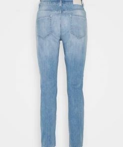 CLOSED Femme BAKER Jeans Fuselé Mid Blue - Jeans Mom Taille Haute - Vêtements -Promos CLOSED Magasin 432cece3712b42018c9029223e9d9dab