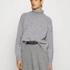 Pullover Femme CLOSED - Gris Heather Melange - Confort et Style -Promos CLOSED Magasin 449b7ffcd9e24a54ade9df9ccc1a6ff9