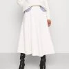 CLOSED Femme PAOLA Jupe Trapèze Ivory - Jupe Élégante et Confortable -Promos CLOSED Magasin 4d6a5d7c46634998a8f789e80012b50e