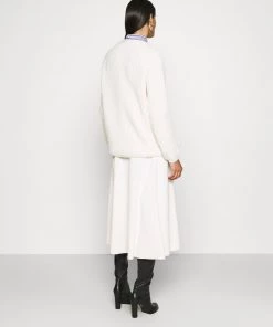 CLOSED Femme PAOLA Jupe Trapèze Ivory - Jupe Élégante et Confortable -Promos CLOSED Magasin 4ead4465b25646c7ac837fbc06ed8cd4