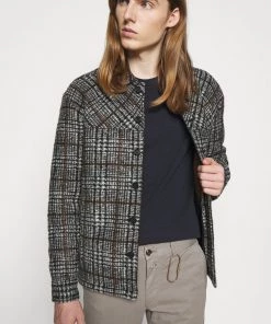 CLOSED CLIFTON Pantalon Classique Cobble Grey Homme - Pantalon Homme Élégant et Confortable -Promos CLOSED Magasin 53d67fbd78cc4addacf90722086c0fcf