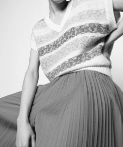 CLOSED MERI Jupe Plissée Amaranth Red Femme - Jupe Trapèze Élégante -Promos CLOSED Magasin 5c4f151dd165421cb0b563d5e101d4bb