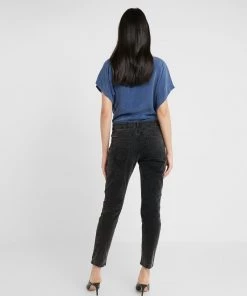 CLOSED Femme BAKER Jean Slim Washed Black - Jean Slim Délavé Noir pour Femme -Promos CLOSED Magasin 5cde7a0e0deb4a7e9f8ad6040696d82a