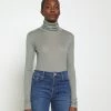 CLOSED Femme Pullover Pale Teal - Pull en Laine Douce et Confortable -Promos CLOSED Magasin 62065c7fbcc54bccb1fa0614261ddcc7