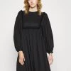 CLOSED Femme JORDYN Robe De Jour Noir - Robe d'été élégante