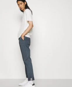 CLOSED Homme ATELIER TAPERED Chino Blue Slate - Pantalon Chino Élégant pour Homme -Promos CLOSED Magasin 6b79666d508b49e0be6c0f7fbd2a4ec2