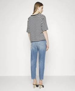 CLOSED Femme PEDAL PUSHER Jean Slim Mid Blue - Jean Slim Taille Haute -Promos CLOSED Magasin 6d3b2ea1de964dc89b1dc7047df9c7ef