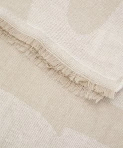 Écharpe légère CLOSED Femme Foulard Beige - Accessoire de mode élégant -Promos CLOSED Magasin 6db844d02f404fb28bc4f5d4688527d1