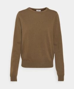 Pullover Femme CLOSED Chocolate Chip - Confort et Style -Promos CLOSED Magasin 6e161429bd324b43b44df22c696258ad
