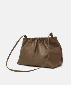 CLOSED Femme CLUTCH Sac Bandoulière Green Umber - Sac à main élégant et pratique -Promos CLOSED Magasin 727a595038a14198ad27a27013185554