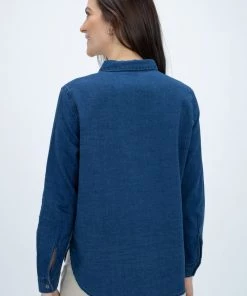 Chemisier Femme CLOSED CLASSIC SHIRT Bleu - Élégance et Confort -Promos CLOSED Magasin 744fe431b7ce4be98fc419def773b62e