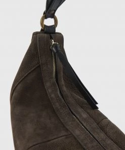 CLOSED Femme RIKE Sac Bandoulière Marron Foncé - Sac à bandoulière élégant et pratique -Promos CLOSED Magasin 7619e3fdfd1942b198aaaf834331e4f8