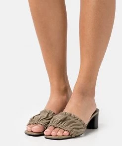 CLOSED Mule Mules à Talons Burlywood Femme - Chaussures Élégantes à Talon Haut