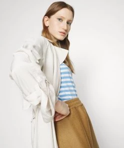 CLOSED Femme T-shirt à rayures raglan Placid Blue - Vêtements décontractés -Promos CLOSED Magasin 8053c963e2904d4883448efbaa488d19