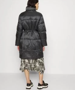 CLOSED Femme ELMONT Veste D'hiver After Dark - Manteau d'Hiver Élégant -Promos CLOSED Magasin 8b3bd108ba304be9a2ff671fda9eb541