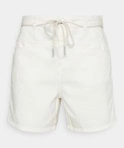 CLOSED AIRI Short En Jean Creme Femme - Jean Court Femme Élégant -Promos CLOSED Magasin 8be72733ff134798a99f7f0f5d43b61a