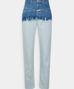 CLOSED PEDAL PUSHER Jean Droit Extrem Light Femme - Jean droit léger pour femme