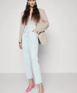 CLOSED ANNI Jean Boyfriend Femme - Coupe Délavée Bleu Clair - Taille Grande