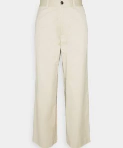 Promos CLOSED Magasin 4 CLOSED Femme DOLA Chino Almond Cream - Pantalon Chino Élégant pour Femme
