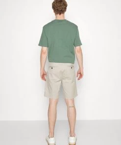 CLOSED CLASSIC Short Flint Grey Homme - Shorts Casual pour Homme -Promos CLOSED Magasin 9349bd27d2234a3eb4611f211e0967d6