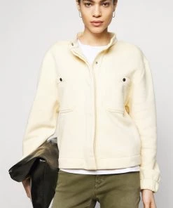 CLOSED Femme BAKER Jean Slim Green Umber - Jean Slim Femme Vert Brun -Promos CLOSED Magasin 96cf9bc975e7403ba00c18d44d57828f