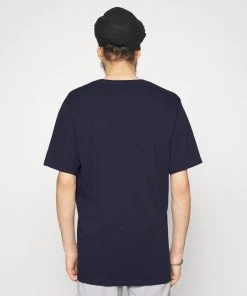 T-shirt Homme Basique VNECK CLOSED - Dark Night -Promos CLOSED Magasin 96f2072ec02644dbb6b108d076ddb6d1