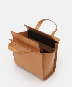 CLOSED Femme TOP HANDLE Sac à Main Gold Earth - Sac à Main Élégant et Luxueux -Promos CLOSED Magasin 98f25bd60d2b4e48bc067787f01f3b0d
