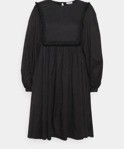 CLOSED Femme JORDYN Robe De Jour Noir - Robe d'été élégante -Promos CLOSED Magasin a42c45a2e97d45f4ae984c2828801749
