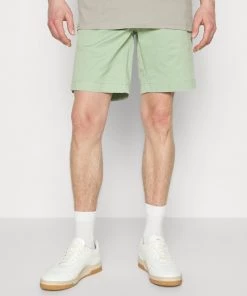 CLOSED CLASSIC Short Summer Mint Homme - Shorts Casual Homme | Vêtements Élégants