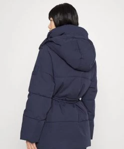 CLOSED VALEA Veste D'hiver Dark Night Femme - Manteau d'hiver élégant pour femme -Promos CLOSED Magasin a5bf0aeab3934260ada5c7e8e416117a