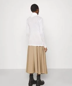 Pullover Femme CLOSED Ivory - Confort Élégant et Style Intemporel -Promos CLOSED Magasin adbdd35b8d2d4185b15ee21619d63eaa